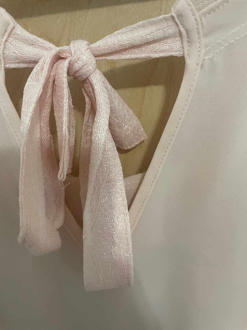 LC Lauren Conrad Blush Tie-Neck Cap Sleeve Blouse XL - Picture 4 of 9
